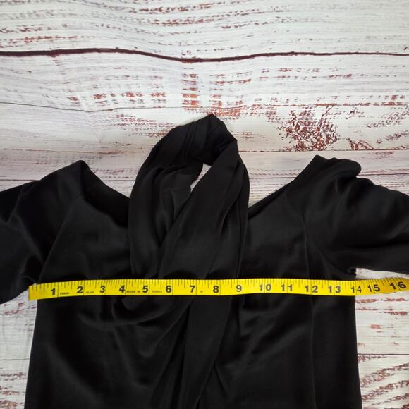 Alexander Wang Black Off Shoulder Halter Dress Sz 4 Silky Shapely Glam Lux Party - Picture 10 of 15